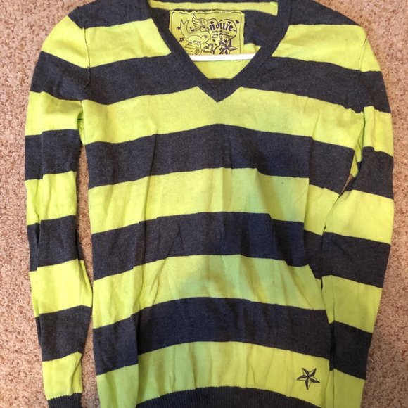 grey and green striped v neck sweater - Picture 1 of 3